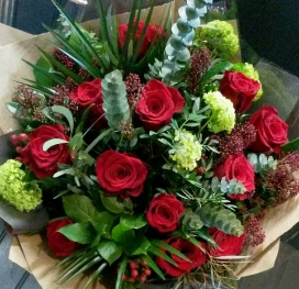 Luxurious 12 Red Roses Flower Bouquet